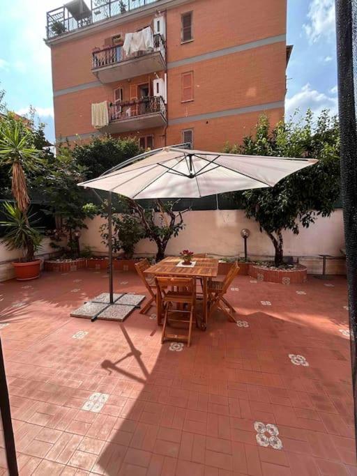 Bucaneve House Roma Exterior foto